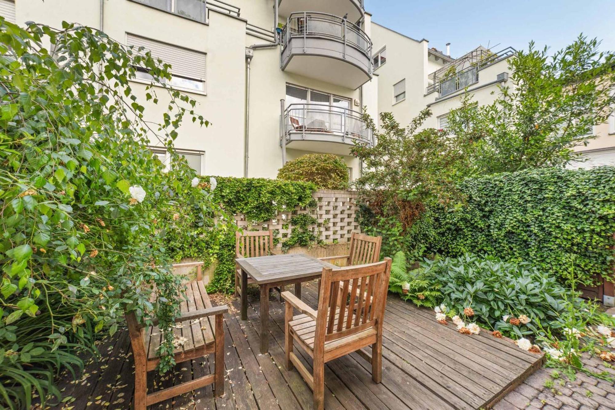 Apartment Am Albertsplatz Кобург Екстериор снимка